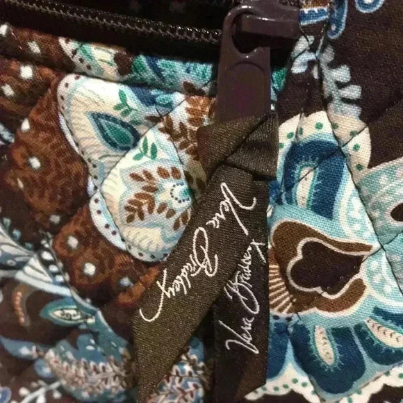 Vera Bradley Brown Floral Quilted Shoulder Bag with Side & 4 Inside Pockets. - Picture 13 of 13